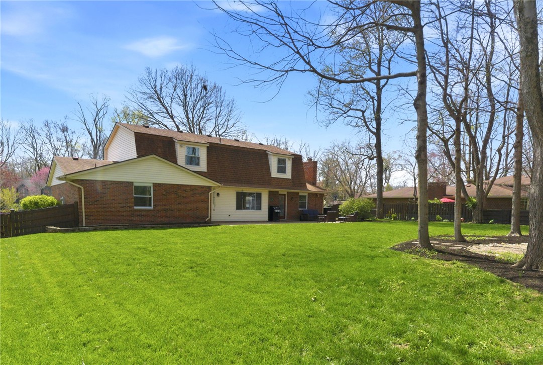 2439 Beechknoll Point