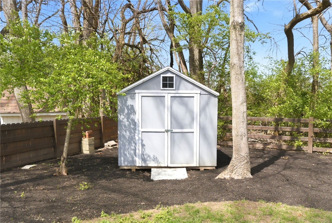 2439 Beechknoll Point