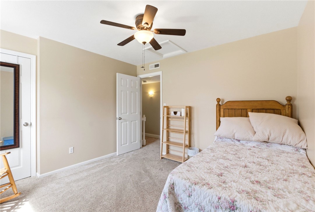 2439 Beechknoll Point