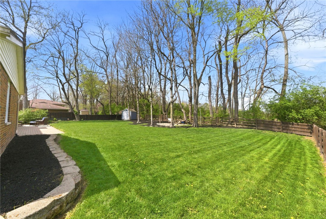 2439 Beechknoll Point