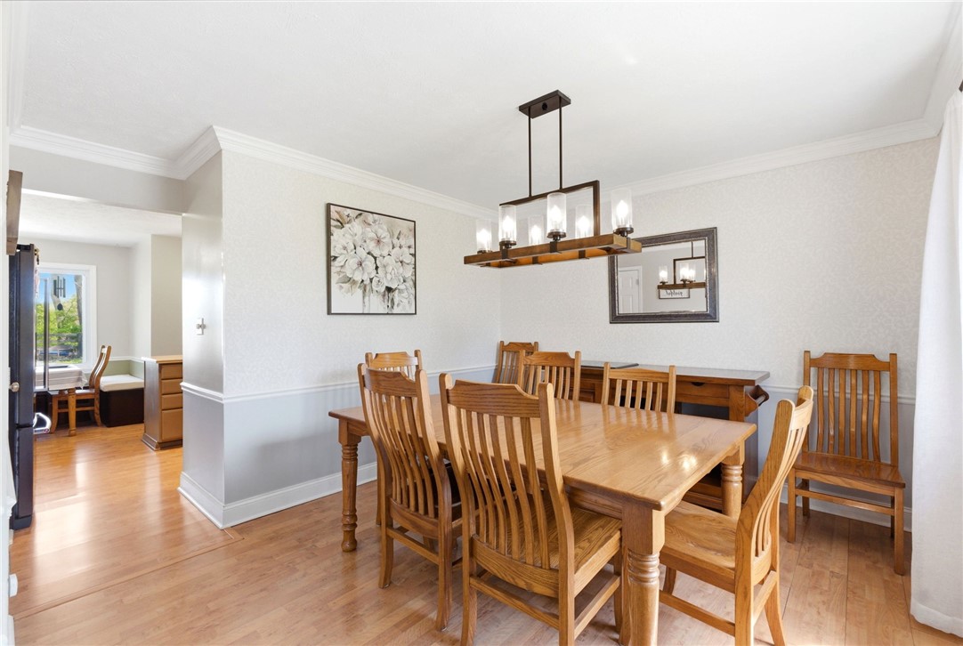 2439 Beechknoll Point