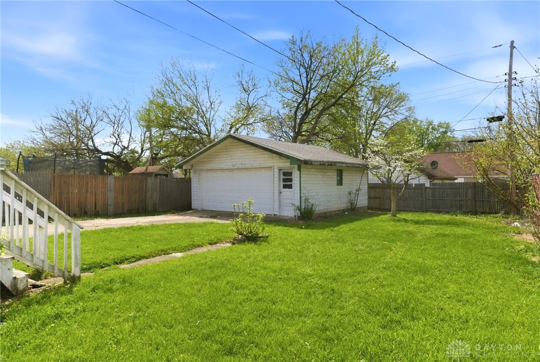 1005 S Central Avenue