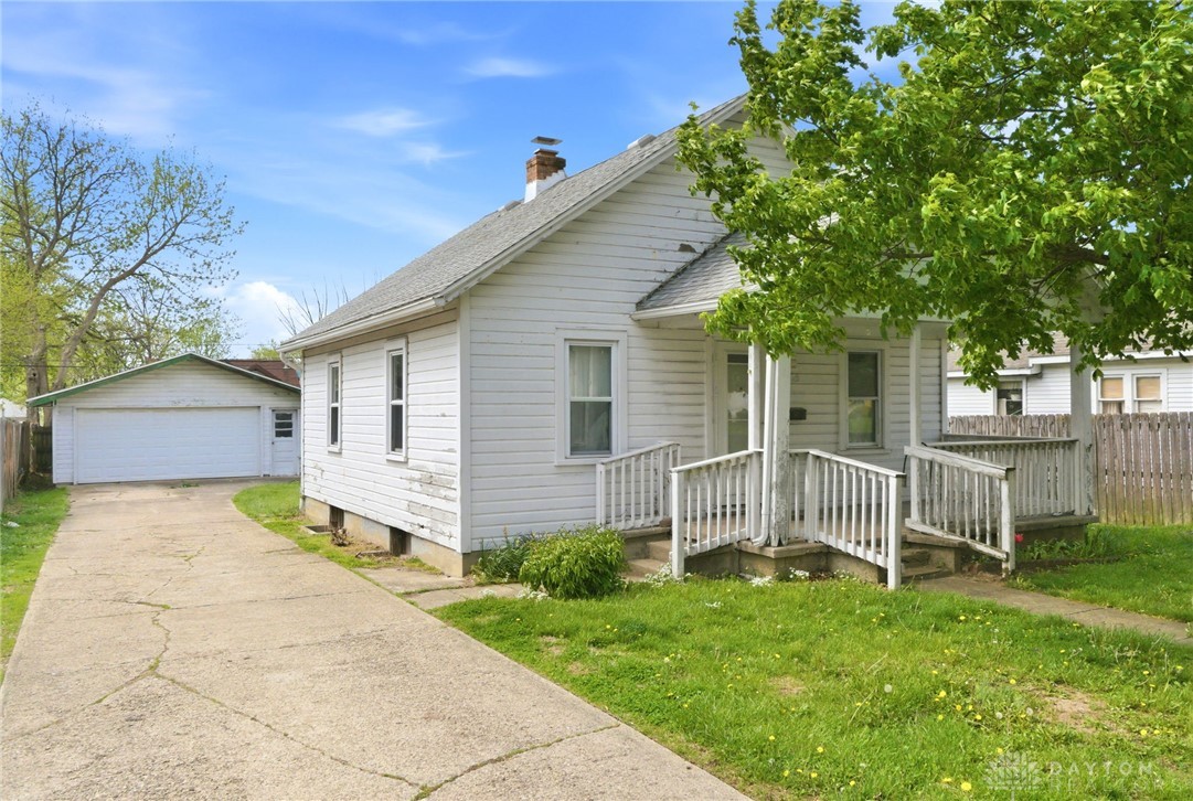 1005 S Central Avenue