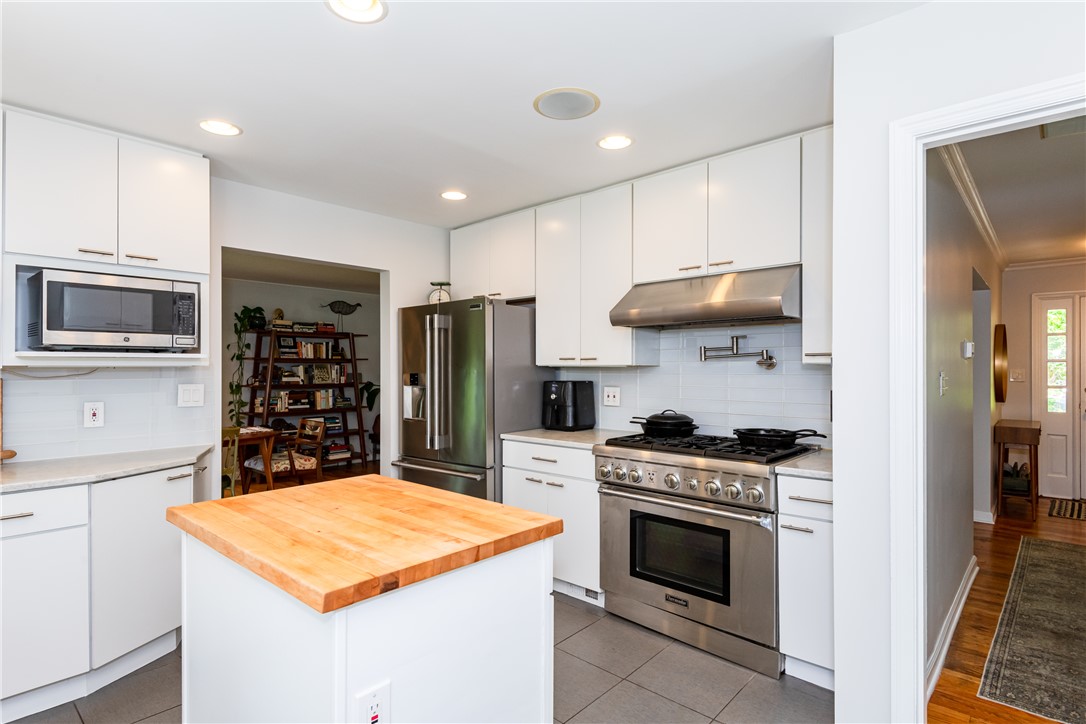 84 Thruston Boulevard