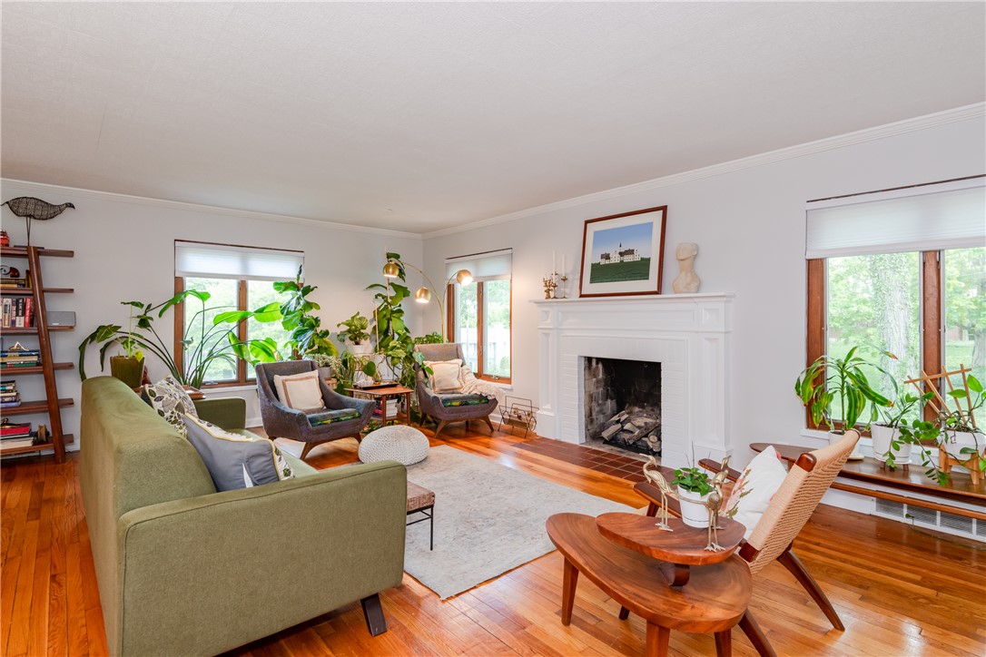 84 Thruston Boulevard