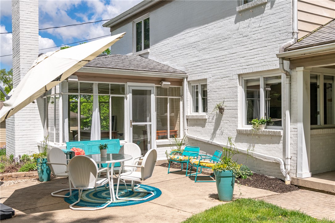 84 Thruston Boulevard
