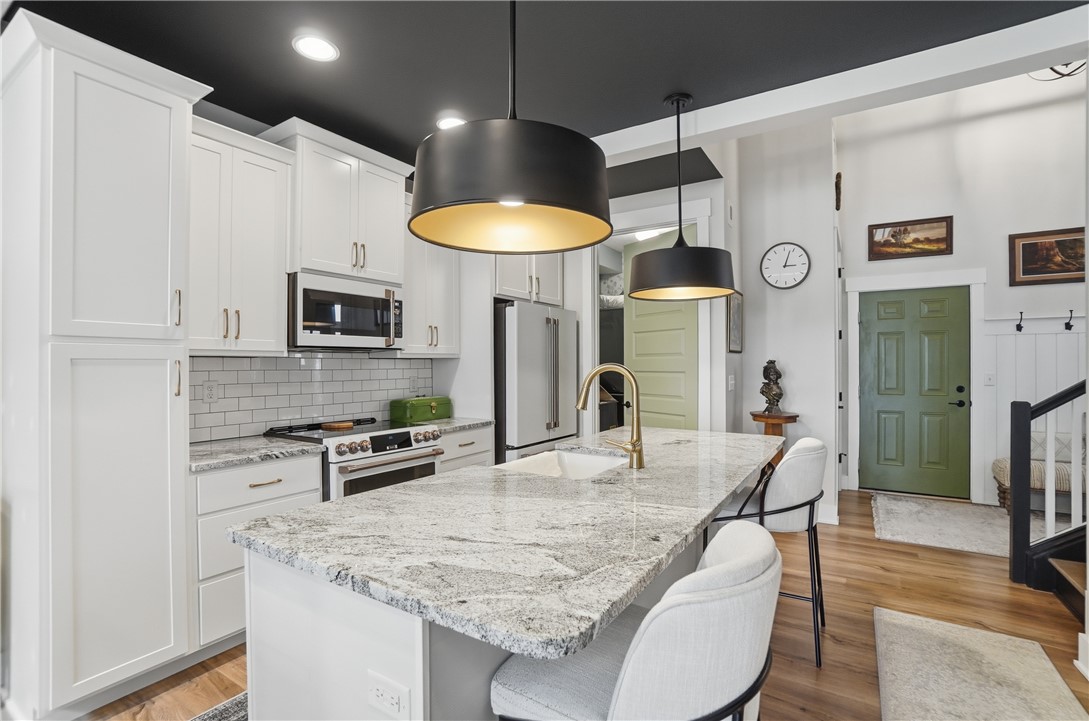 605 Cape Cod Court