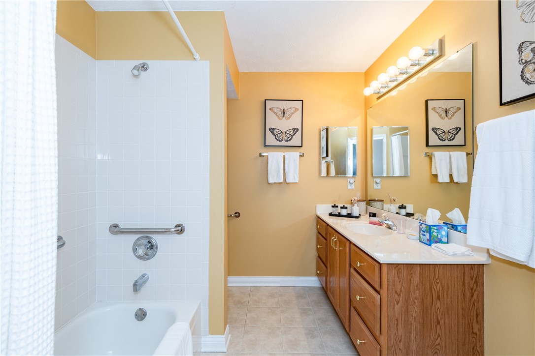 1105 Napa Ridge