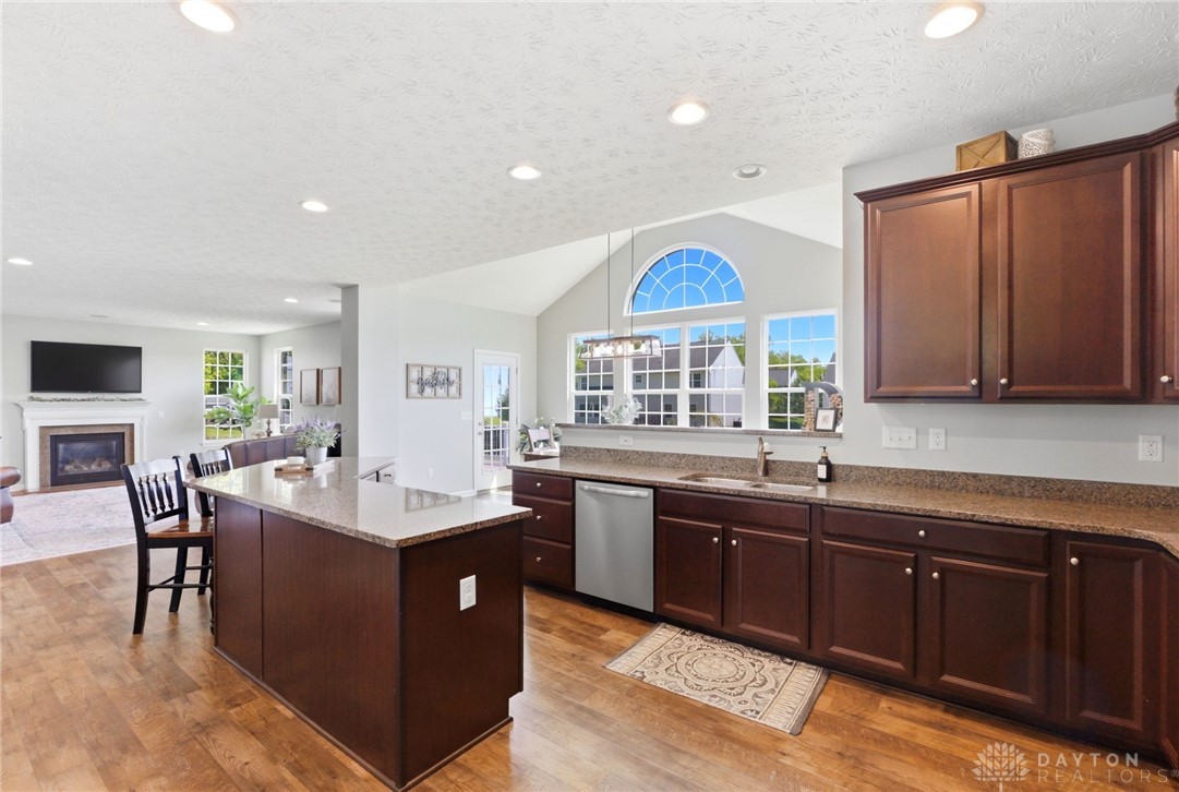 6890 Norman Cross Lane