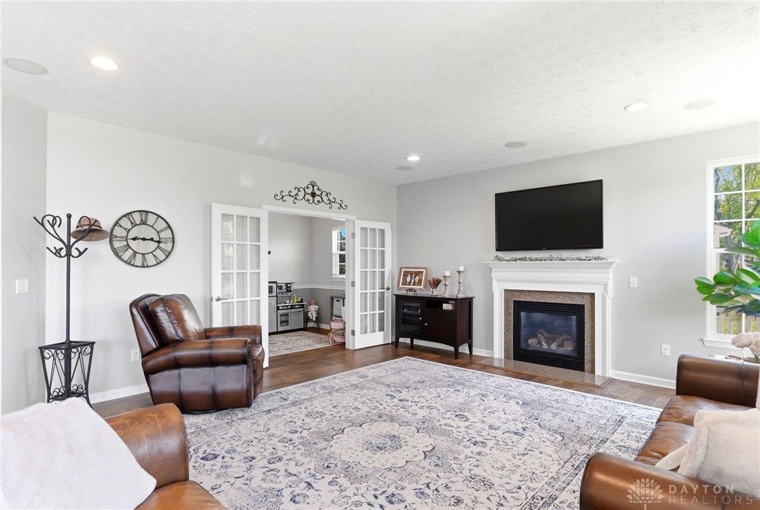 6890 Norman Cross Lane