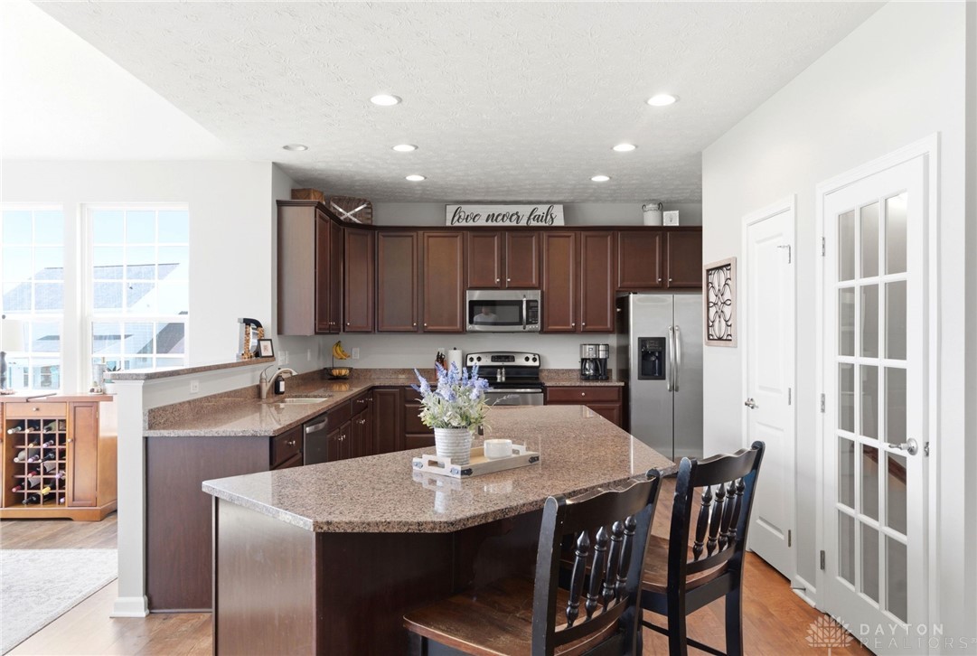 6890 Norman Cross Lane