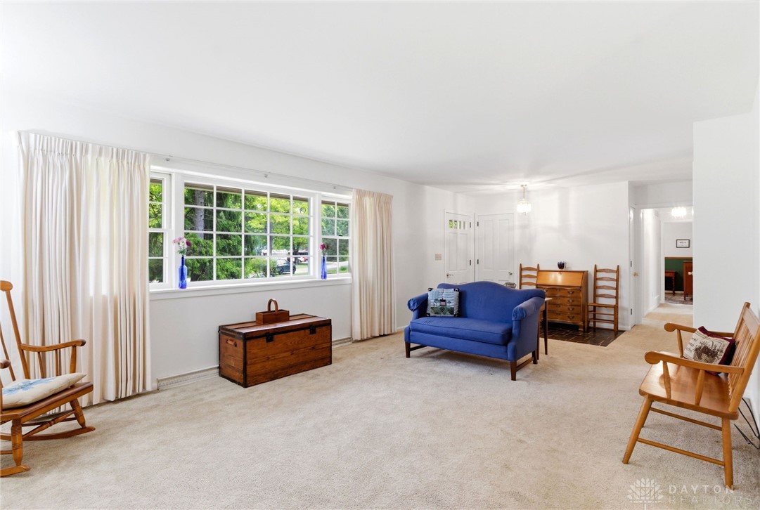 1431 Meadow Lane