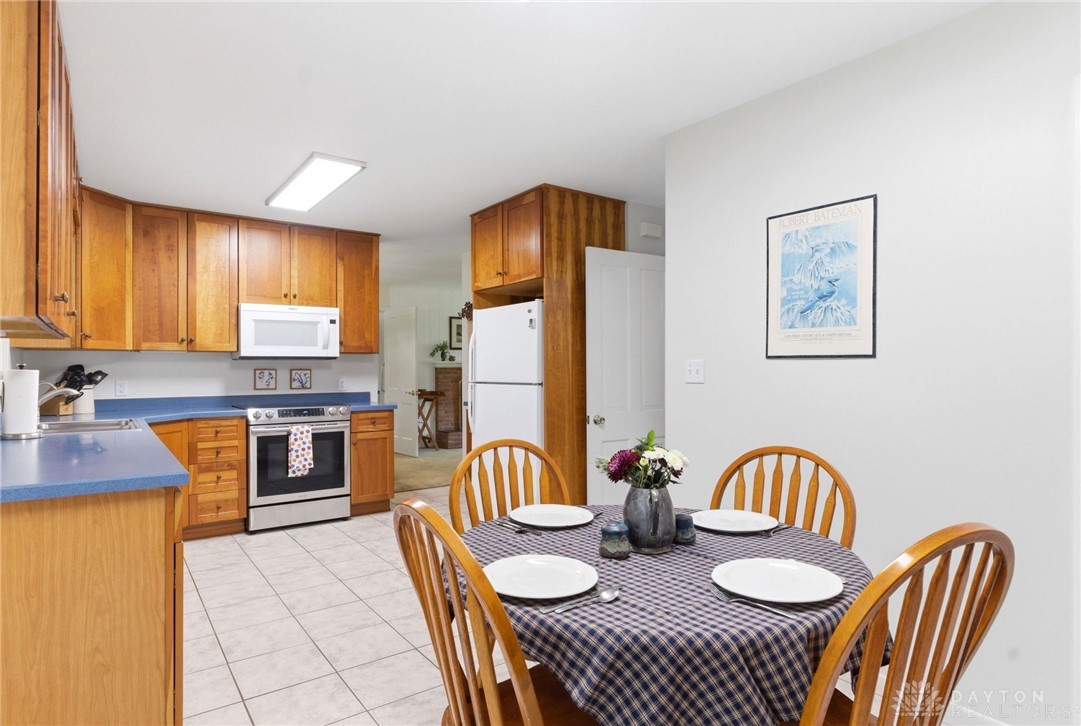1431 Meadow Lane