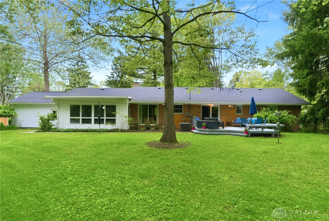 1431 Meadow Lane