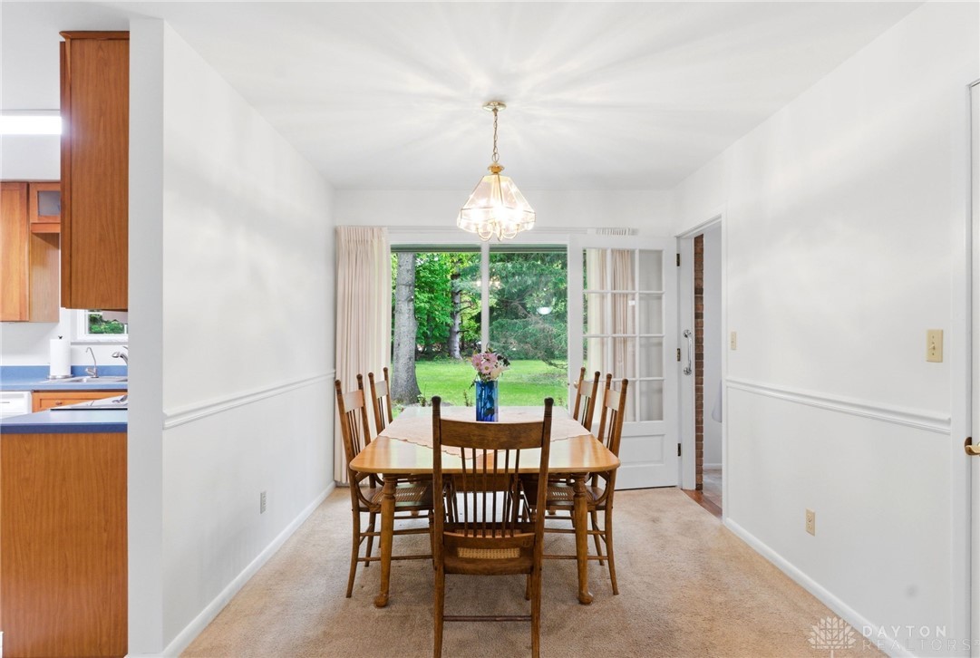 1431 Meadow Lane