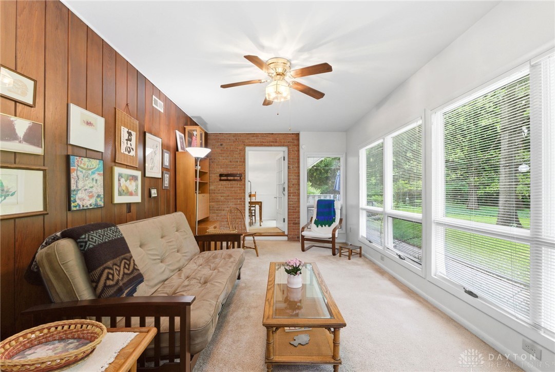 1431 Meadow Lane