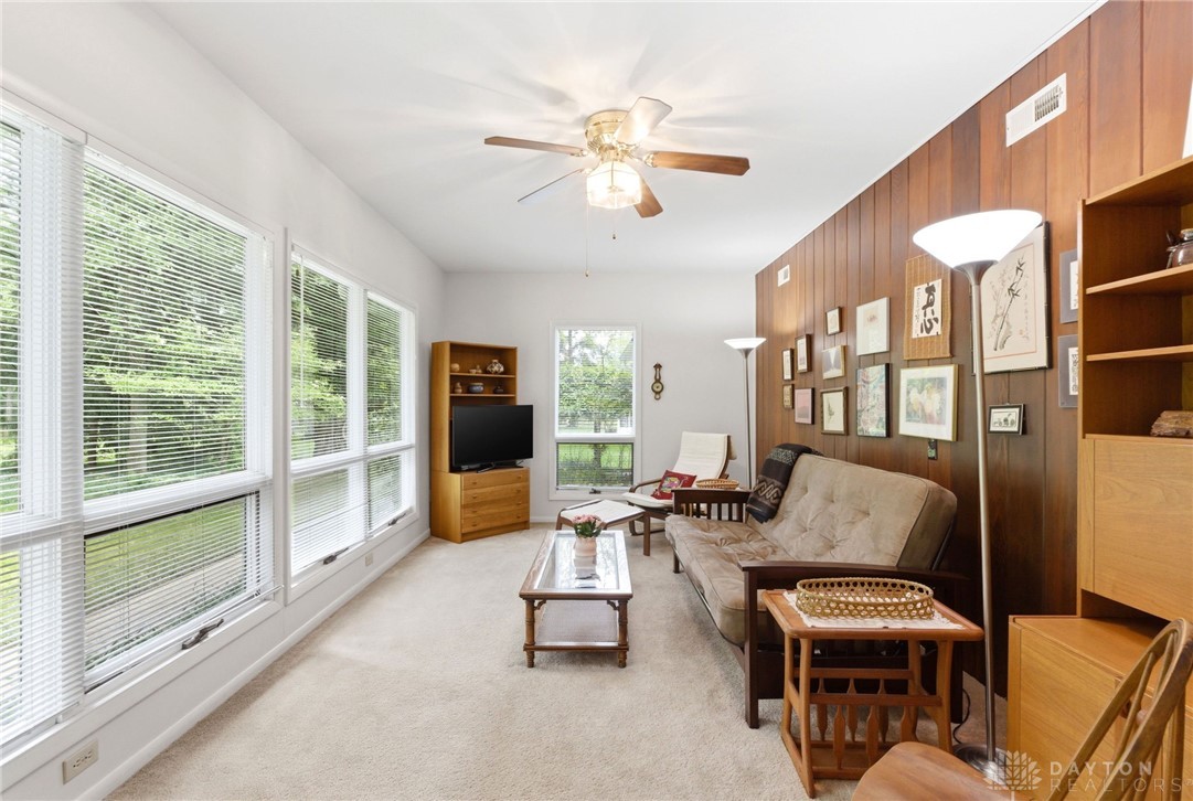 1431 Meadow Lane