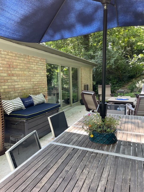 419 Oakmead Place