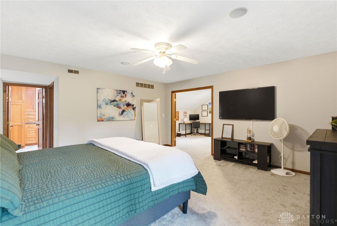 6391 Shadow Lake Trail