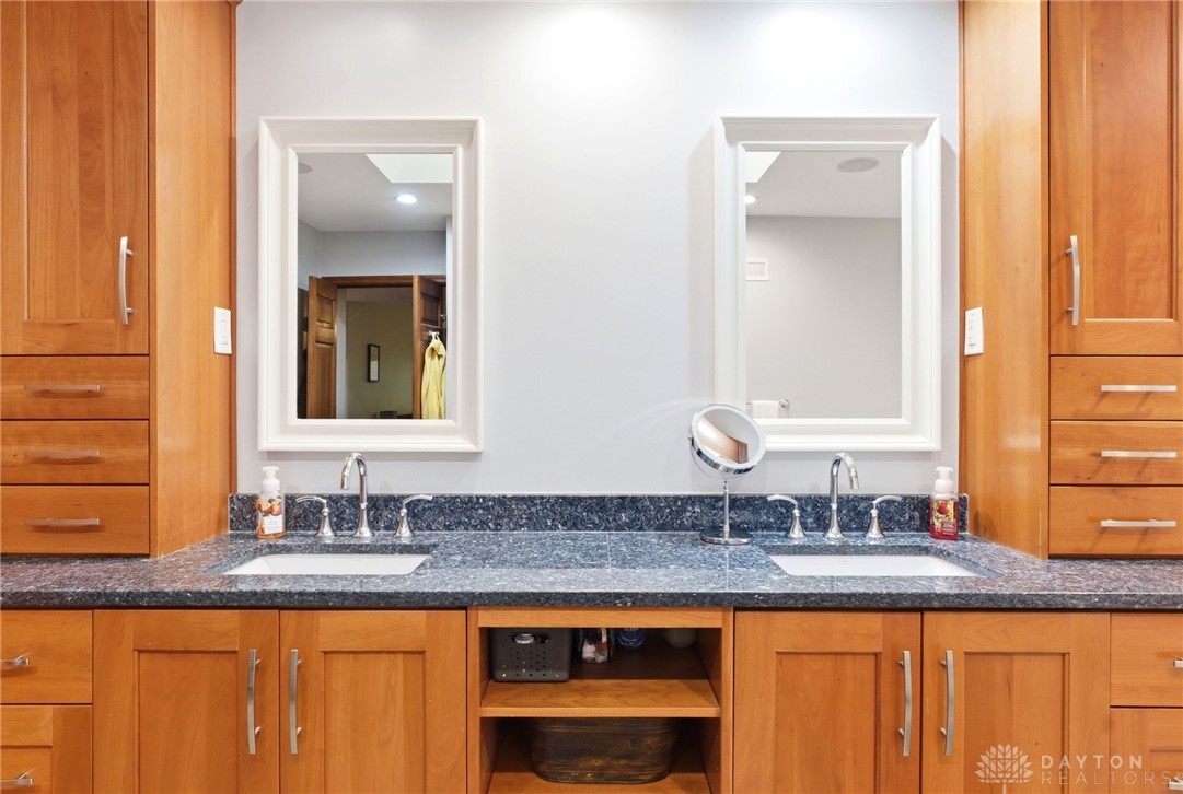 6391 Shadow Lake Trail