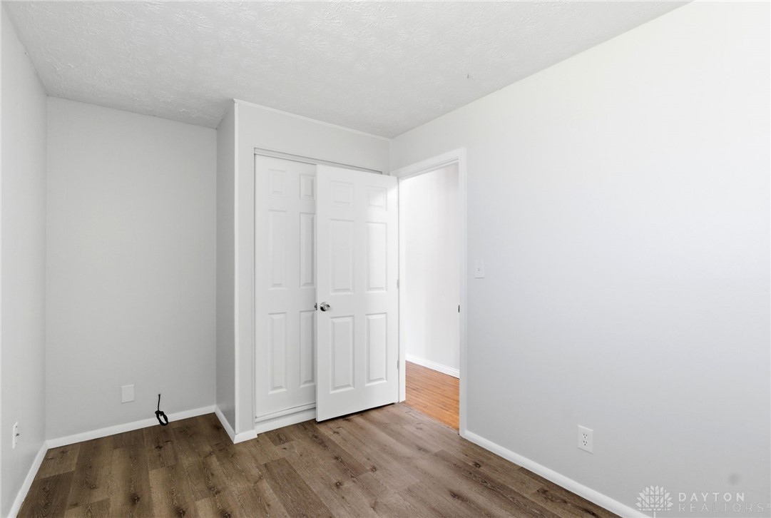 1556 Larchwood Drive