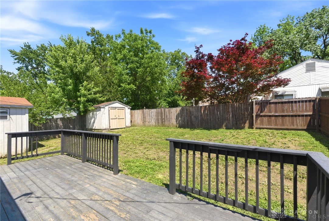 1556 Larchwood Drive