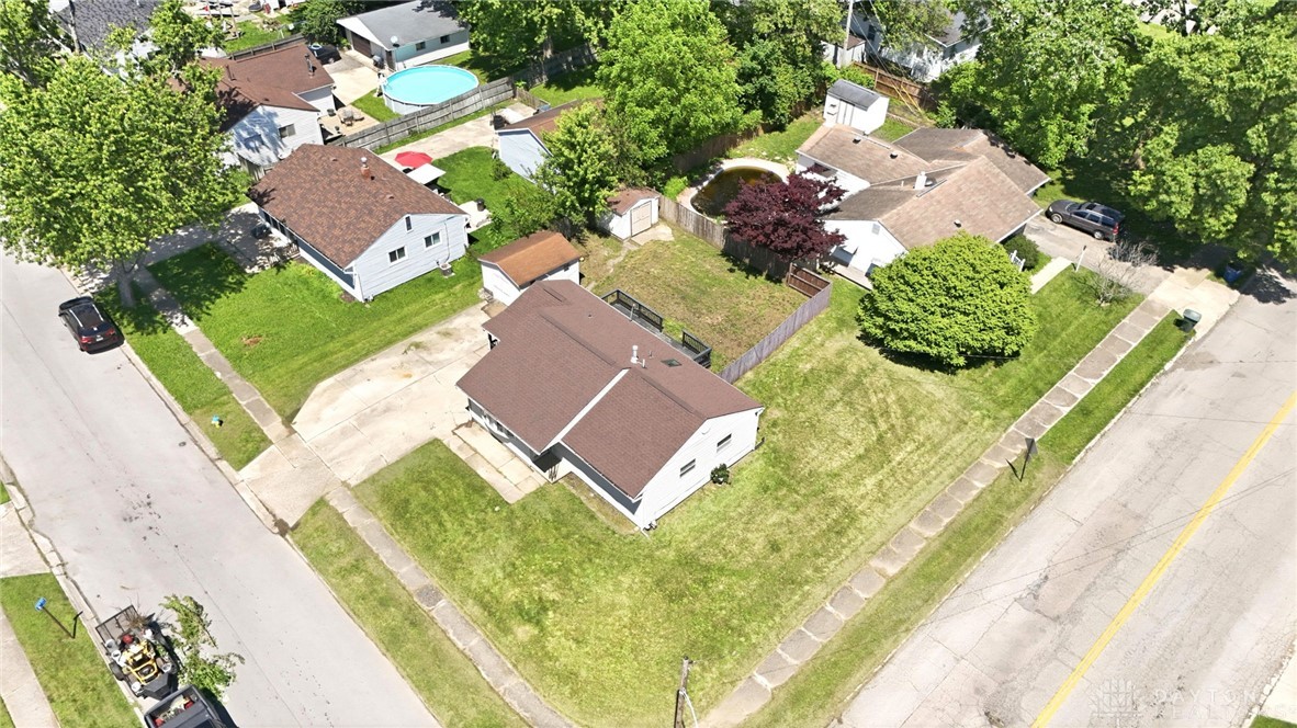 1556 Larchwood Drive