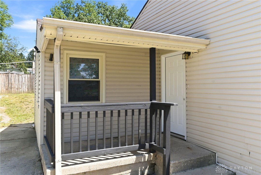 1556 Larchwood Drive