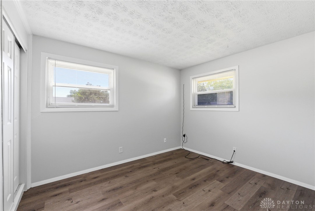 1556 Larchwood Drive