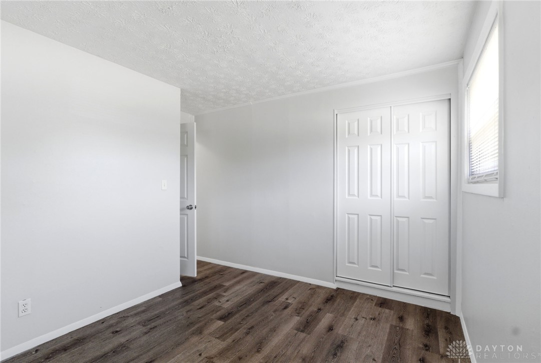 1556 Larchwood Drive