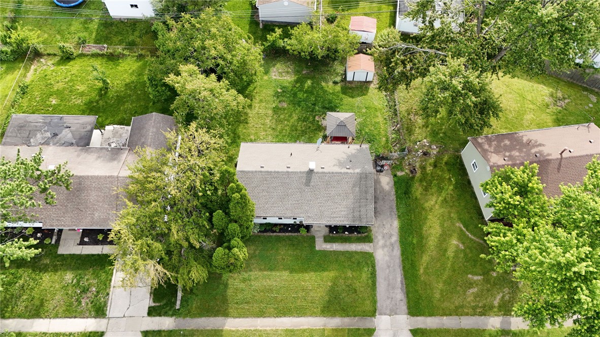 121 Ebony Lane