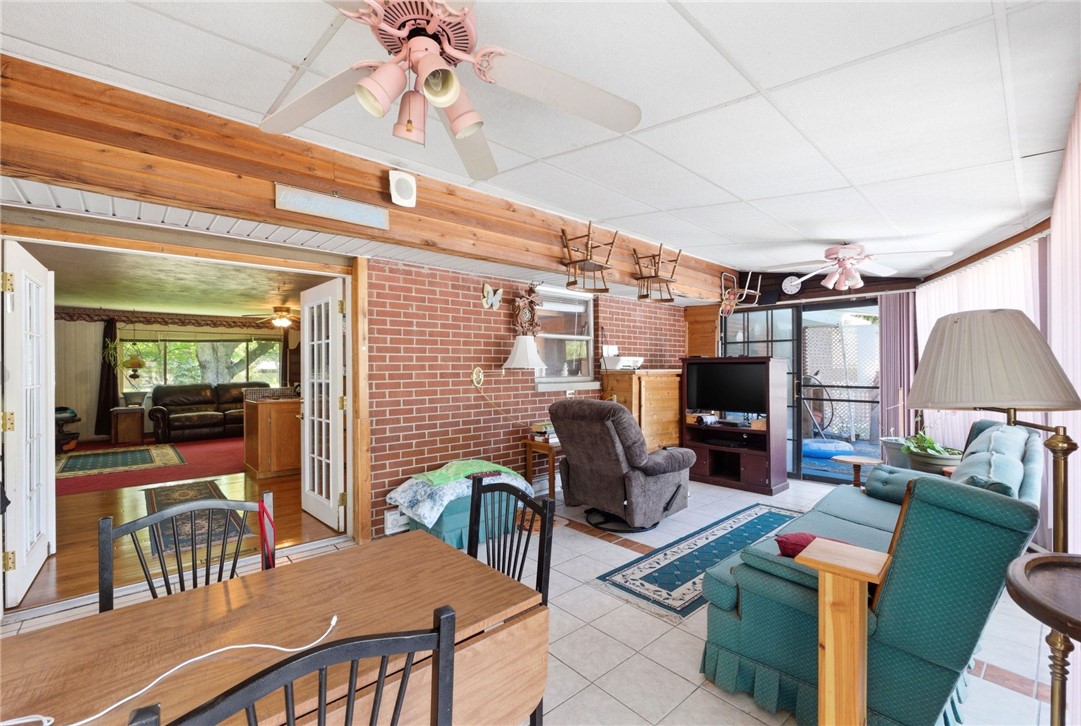 2087 Turnbull Road