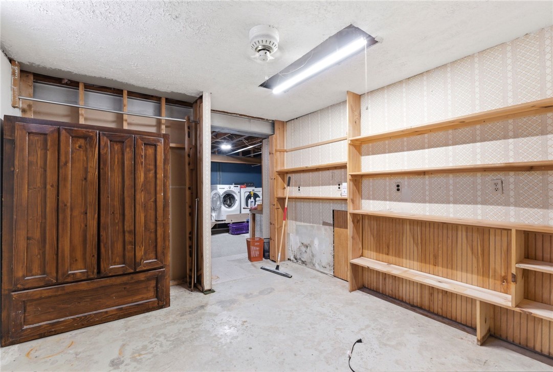2087 Turnbull Road