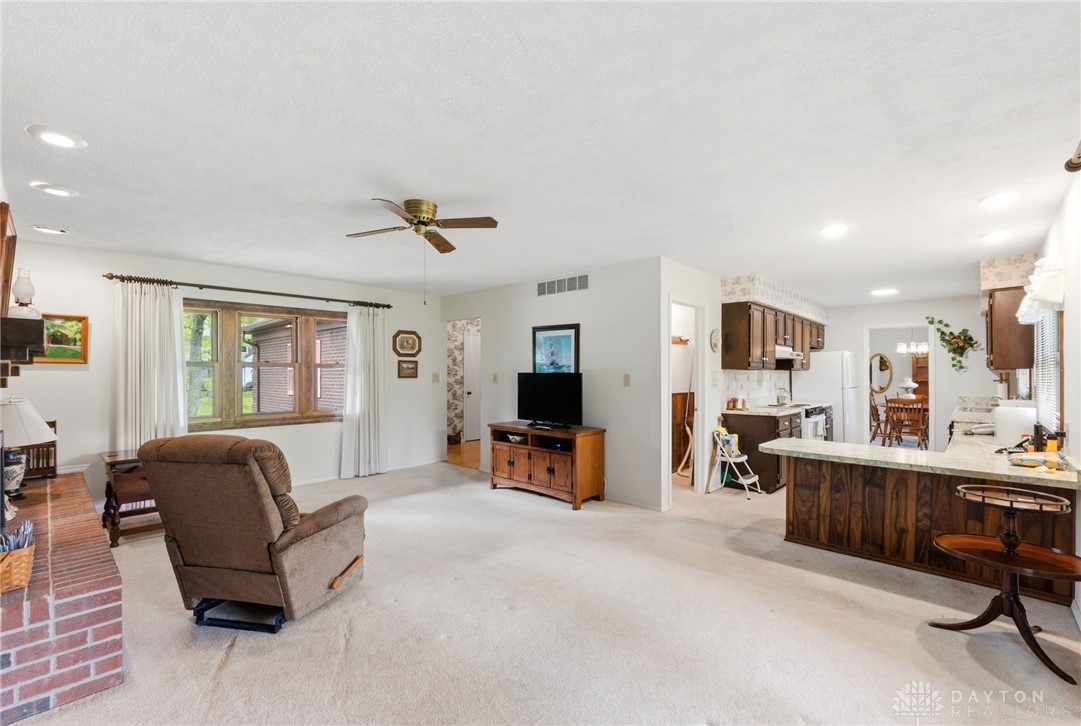 313 Towncrest Drive