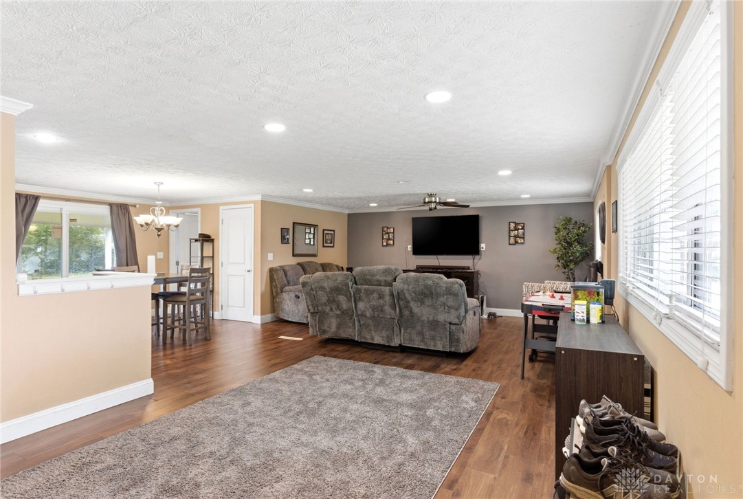 5713 Hubbard Court