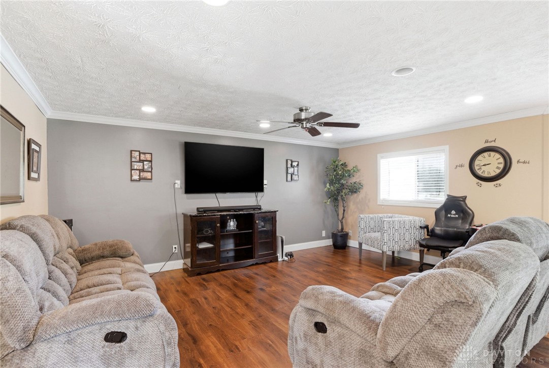 5713 Hubbard Court
