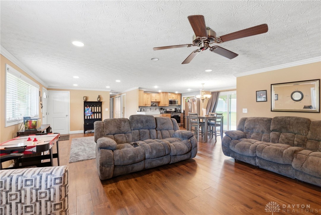5713 Hubbard Court