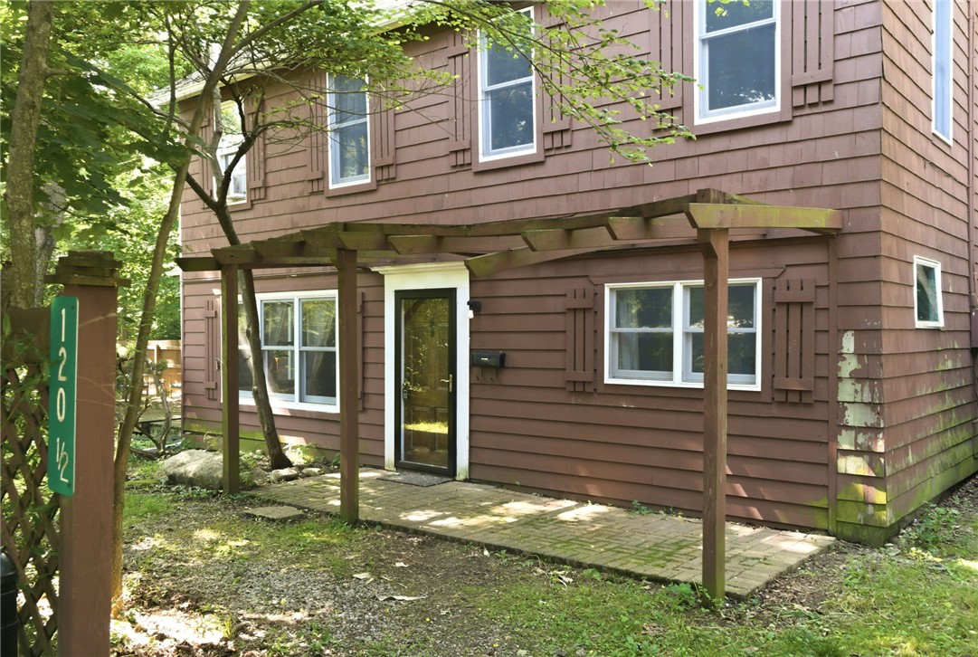 120 1/2 Glen Street