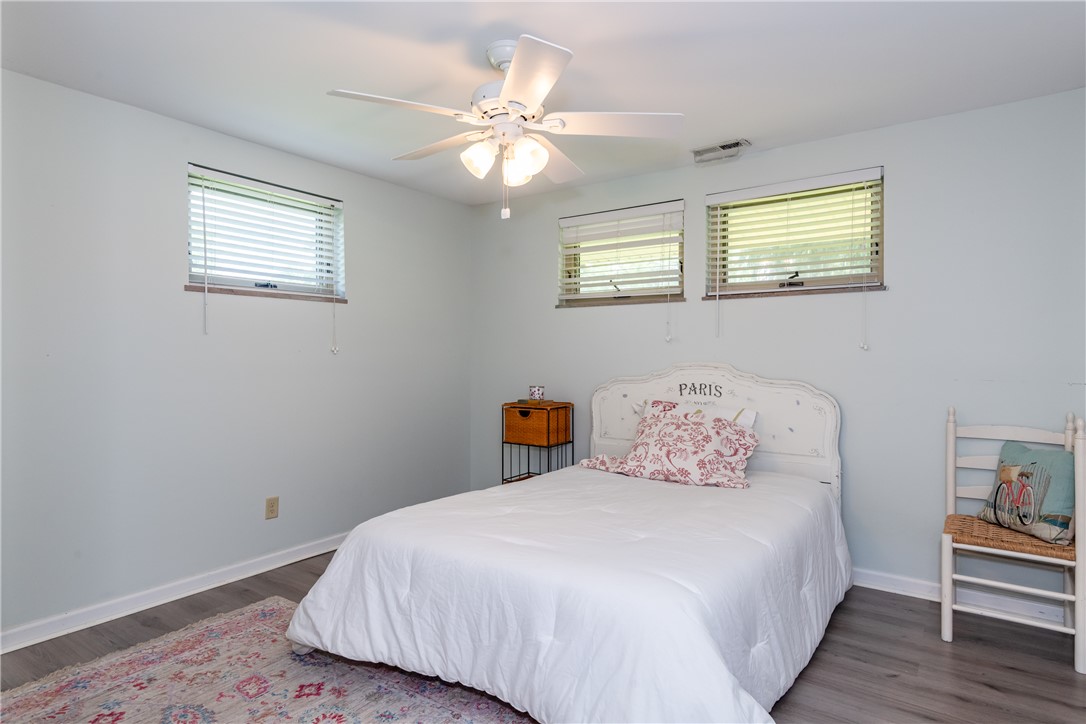 77 Lammers Avenue