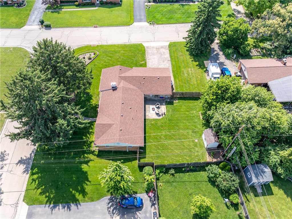 77 Lammers Avenue
