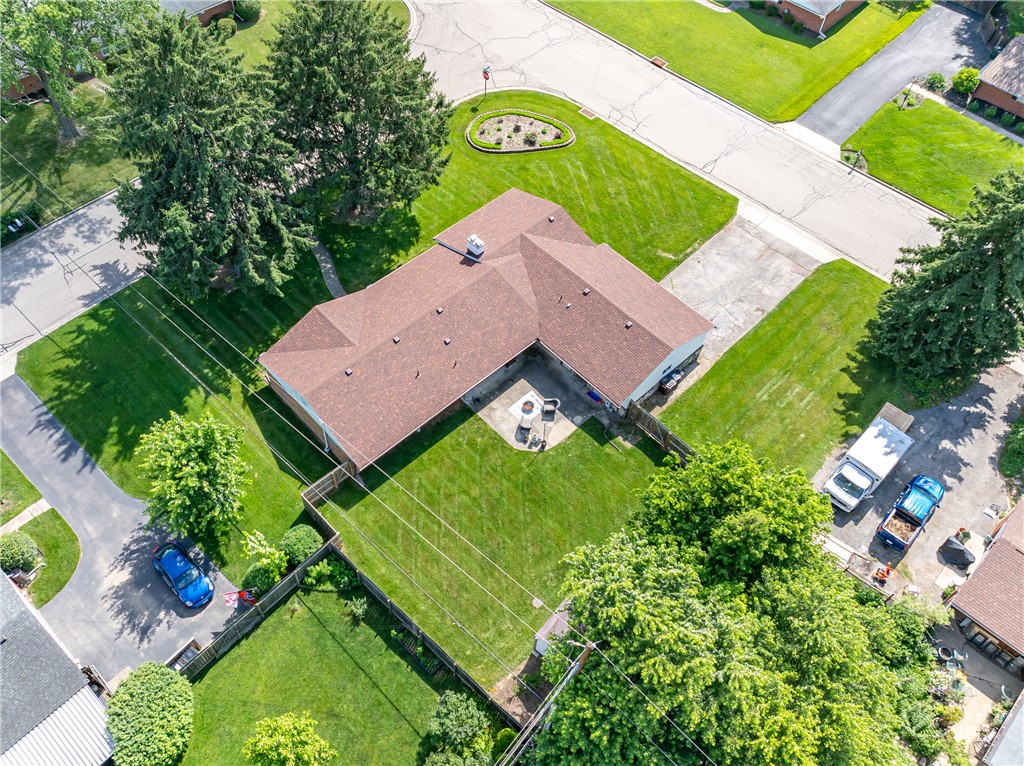 77 Lammers Avenue