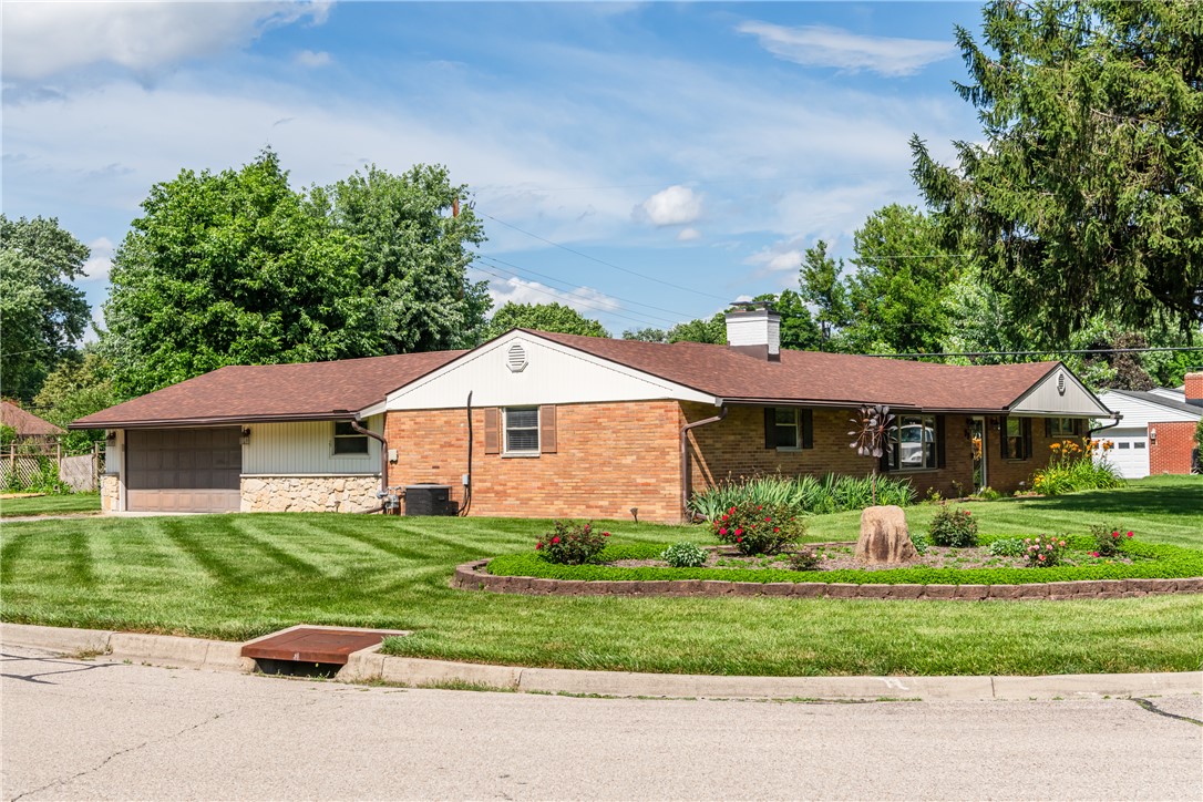 77 Lammers Avenue