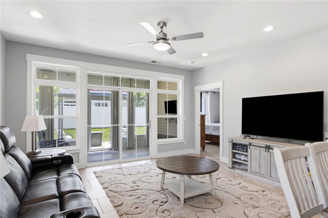 648 Coral Court