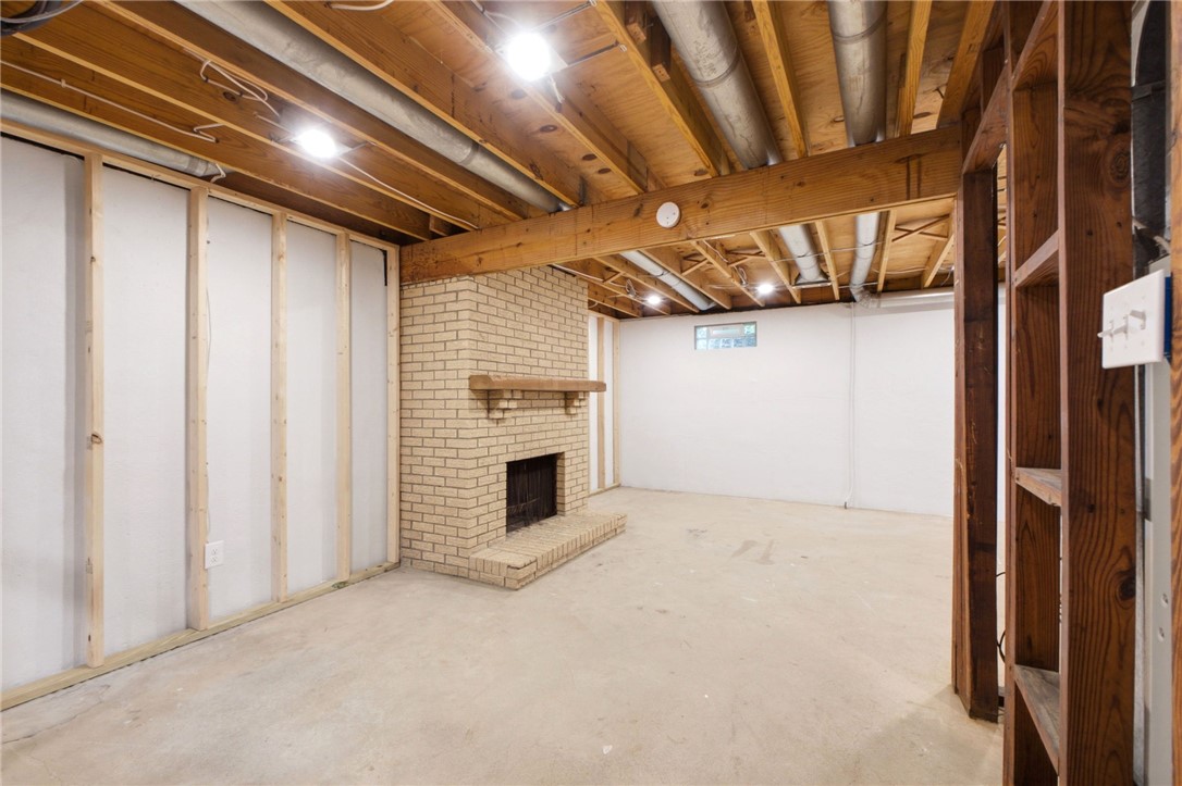 1437 Ticonderoga Court