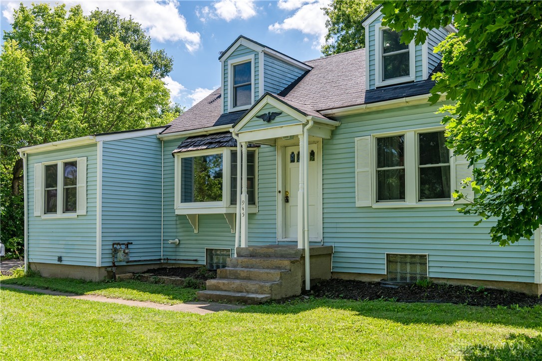 945 S Linden Avenue