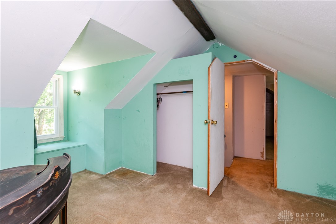945 S Linden Avenue