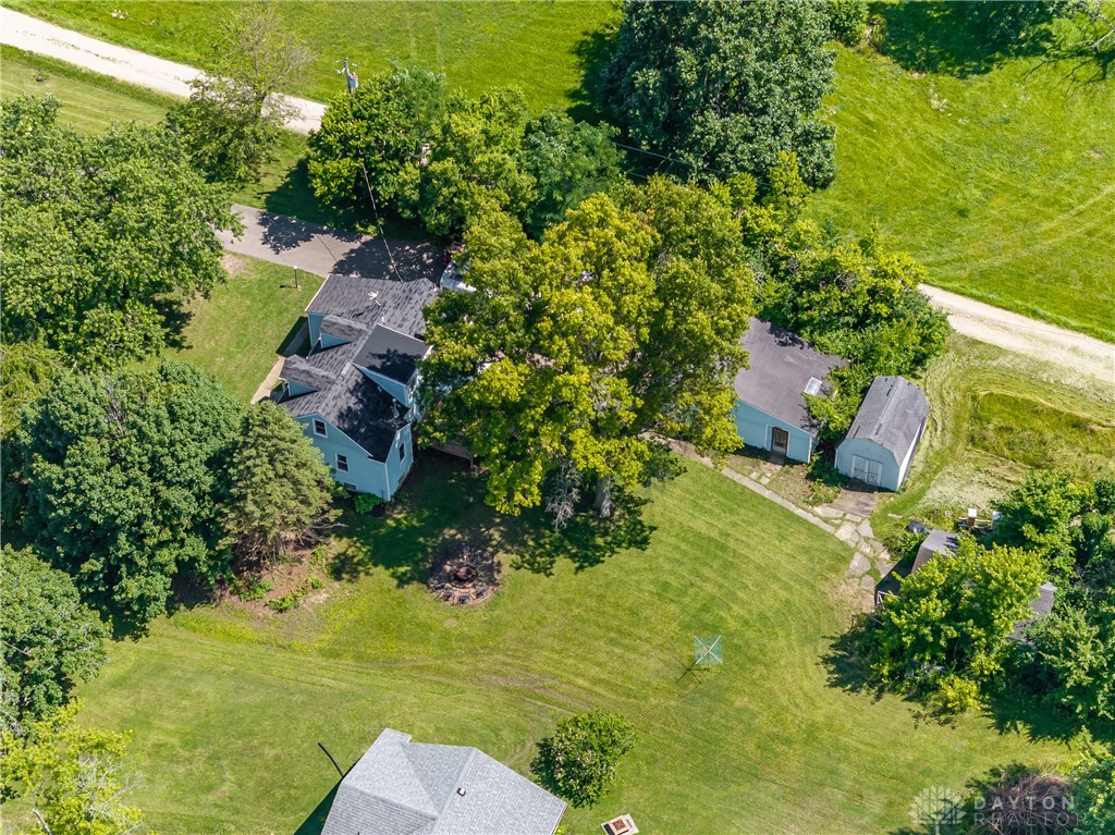 945 S Linden Avenue