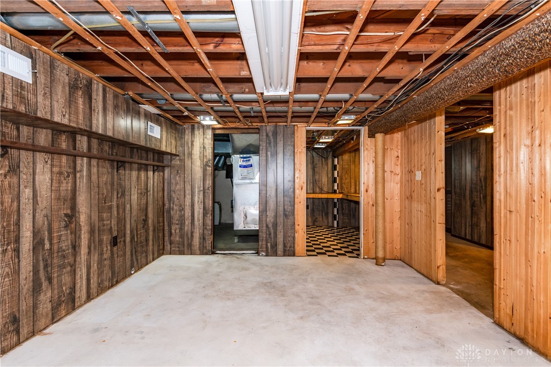 945 S Linden Avenue