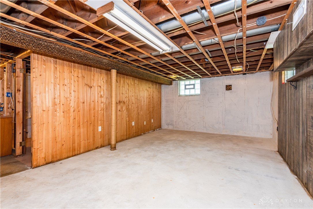 945 S Linden Avenue