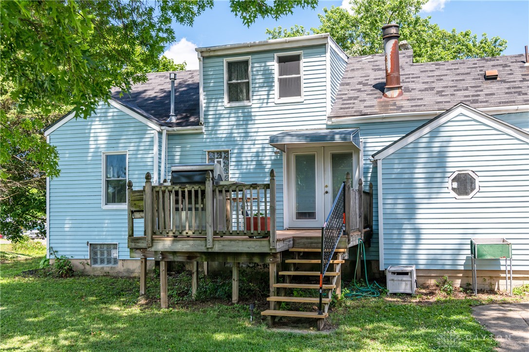 945 S Linden Avenue